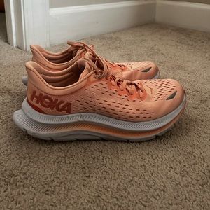 Women’s Hoka Kawanas